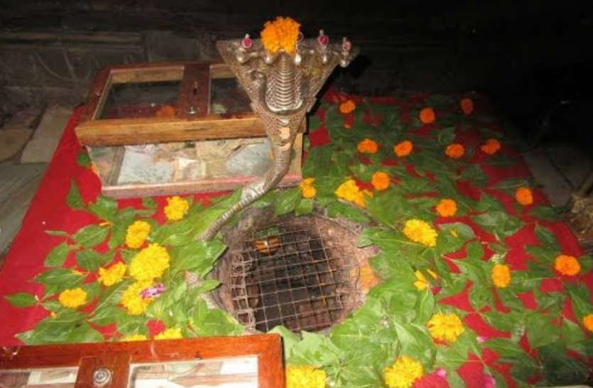 1581678374_achaleshwar_mahadev_temple.jpg