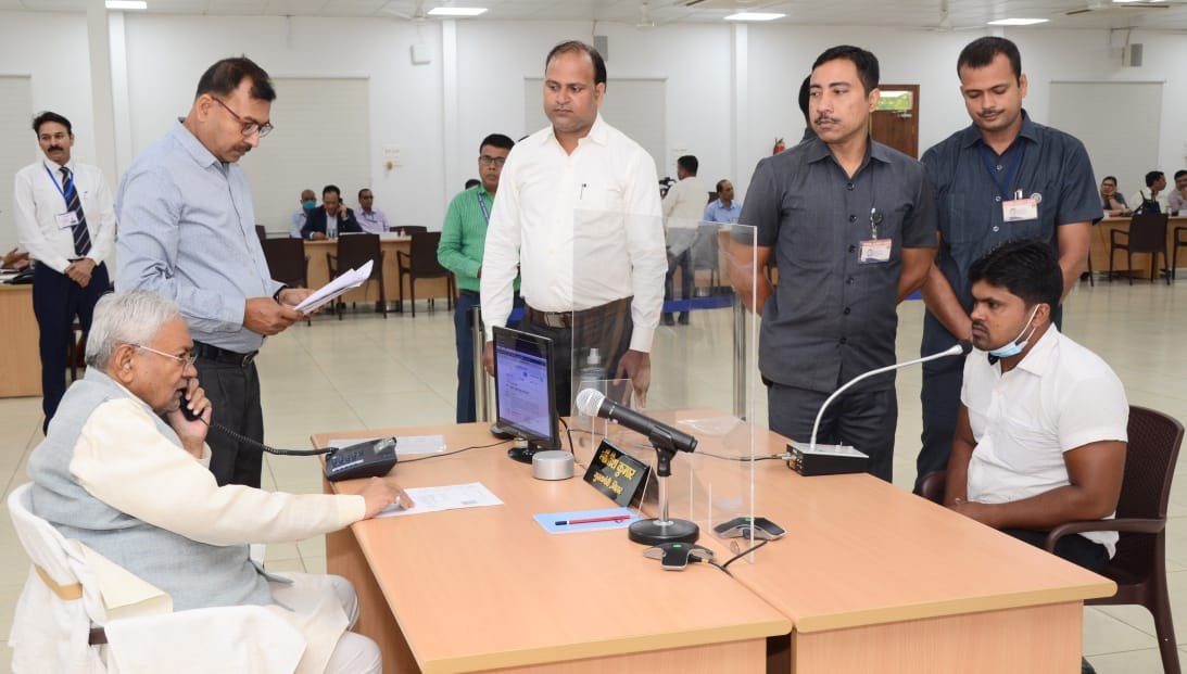 7-11-cm-nitish.jpg