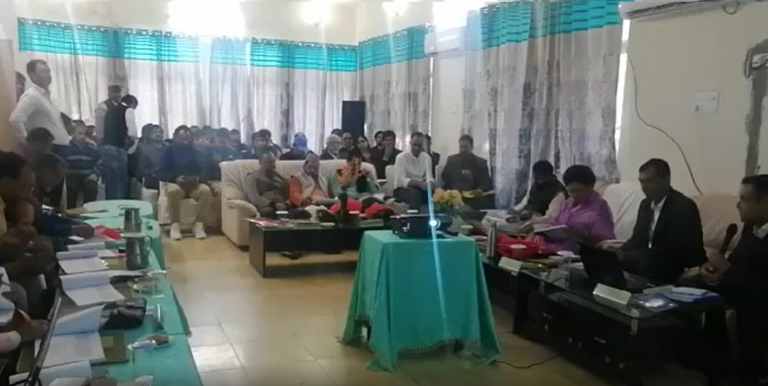 disha-meeting-mala-rajy-lakshmi-shah.jpg