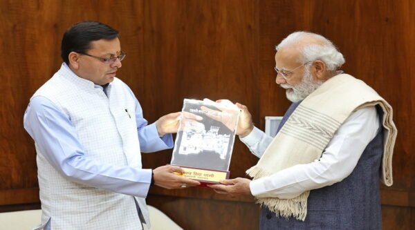 cm-dhami-meet-to-pm-modi-1-e1685020938344.jpg