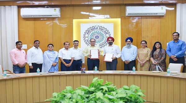 Image-002-IIT-Roorkee-Licenses-technology-for-Environment-Friendly-coating-for-Disposable-Paper-to-Promote-Sustainability-and-Waste-Management.jpg